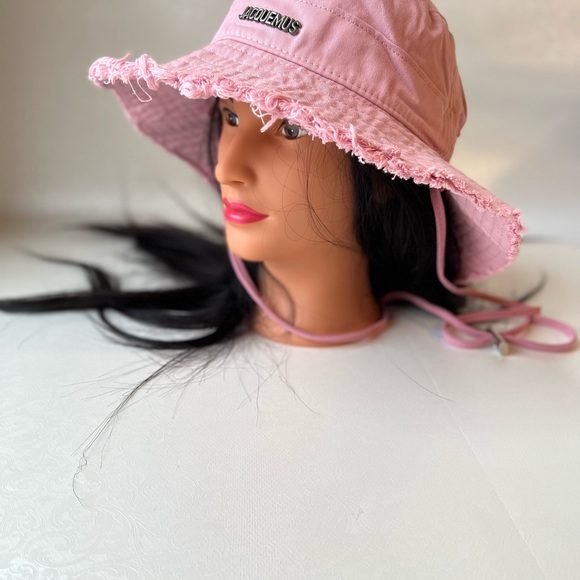 JACQUEMUS HAT - Picture 6 of 6